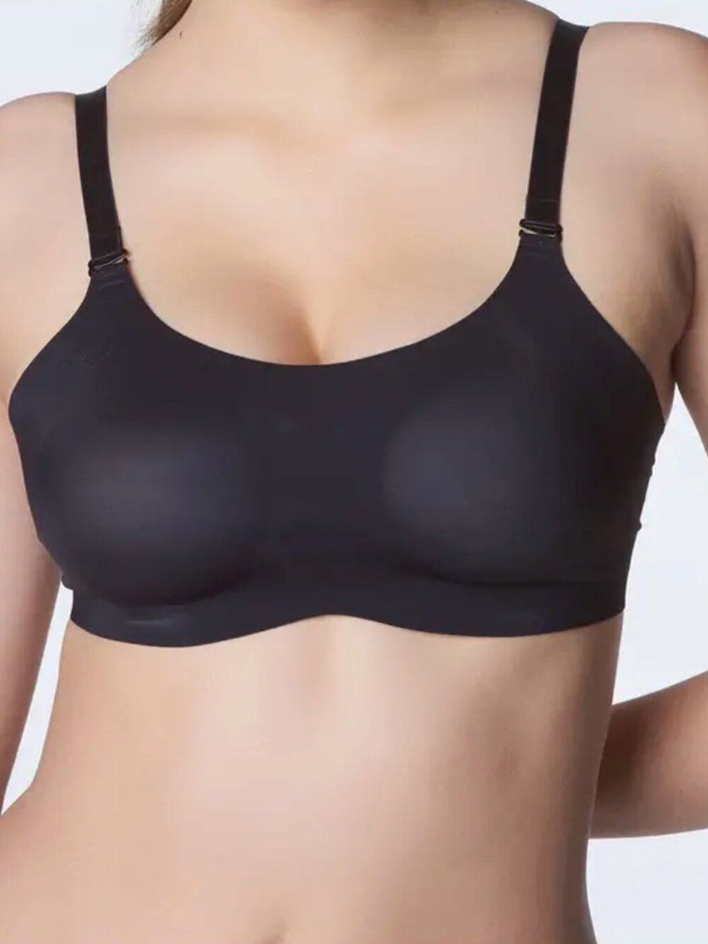 Knix Seamless Convertible Wireless Bra Nude Black